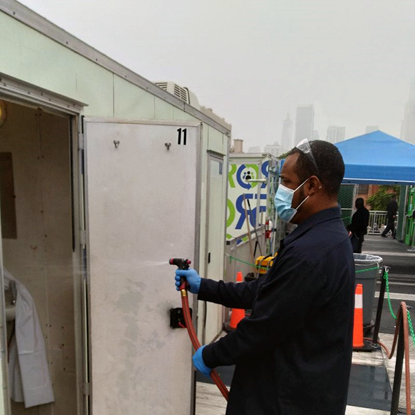 Ambo, LA:RISE Participant, working at the Skid Row ReFresh Spot in DTLA